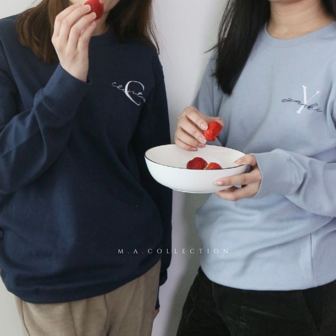 訂製刺繡圓領FRIENDSHIP SWEATER