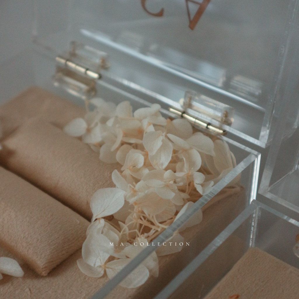 Clear Acrylic Wedding Ring Box