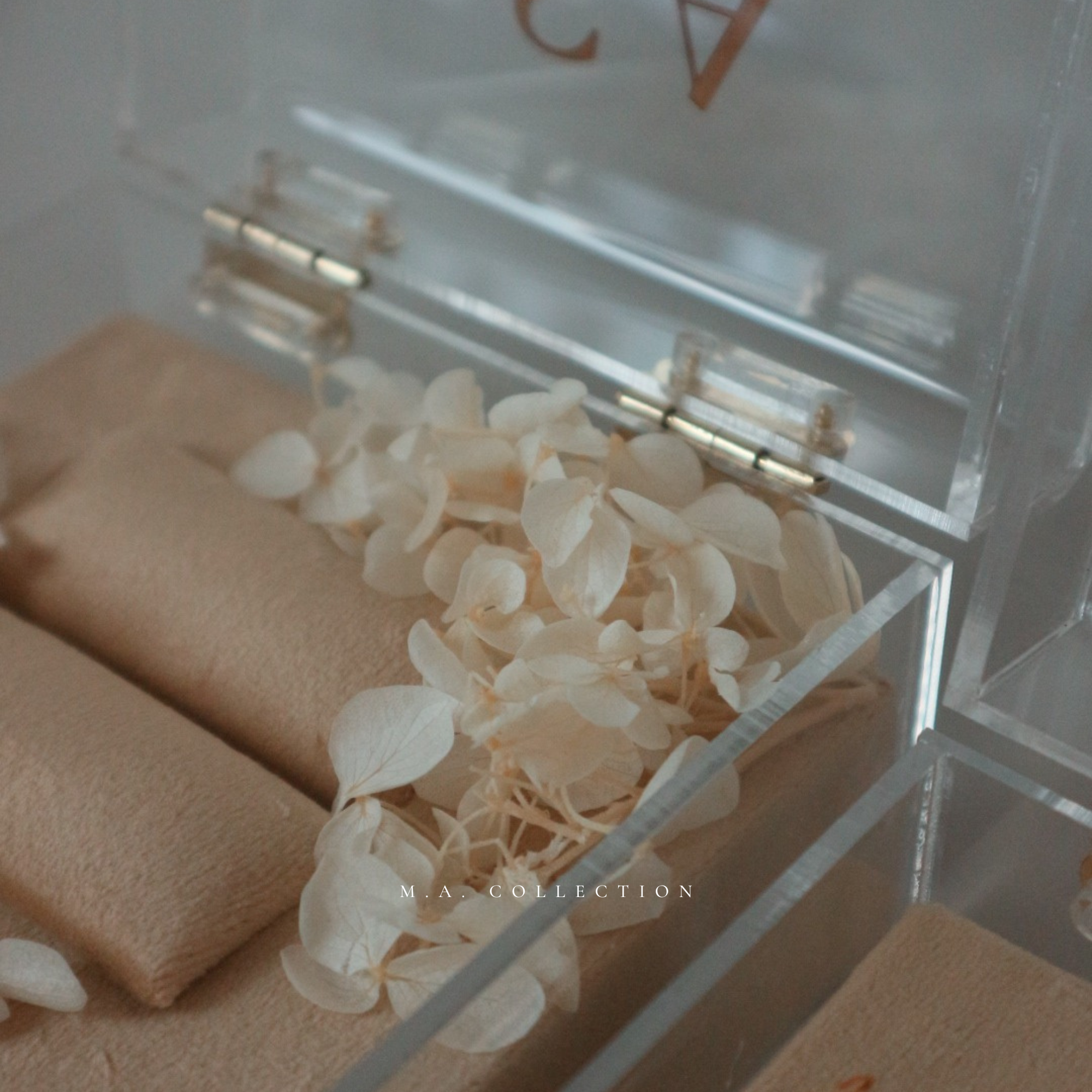 Clear Acrylic Wedding Ring Box