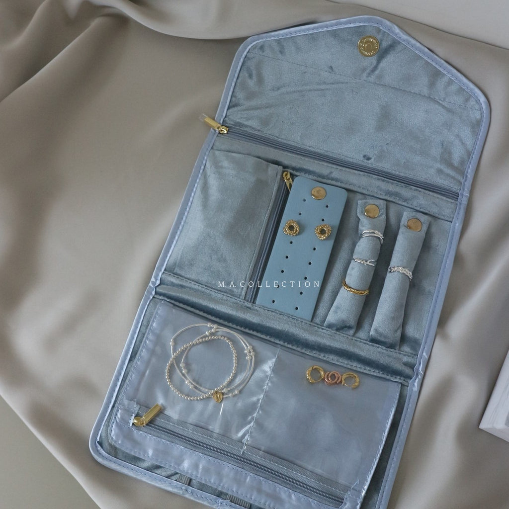 STAYCATION TO GO Bridesmaid Proposal Box Set