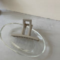 Simple and versatile one word hairpin