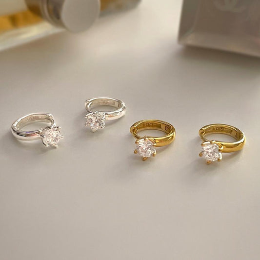 6-Claw Flash Diamond 925 Silver Earrings